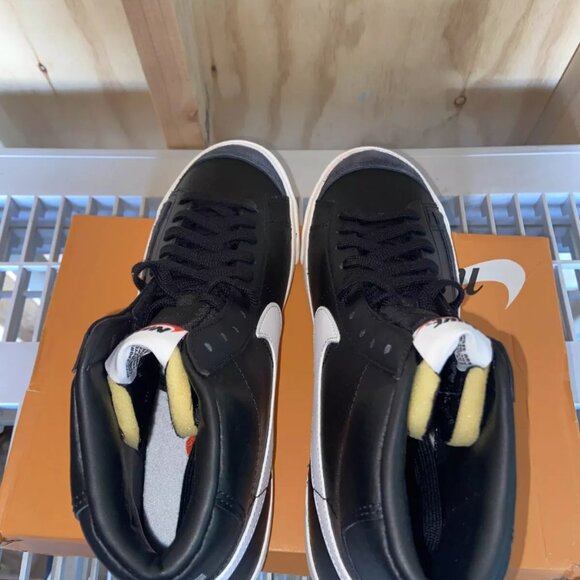 Nike Blazer Mid ‘77 VNTG Black and White Brand BQ6806-002 Men's Size 9 BRAND NEW - Picture 5 of 10